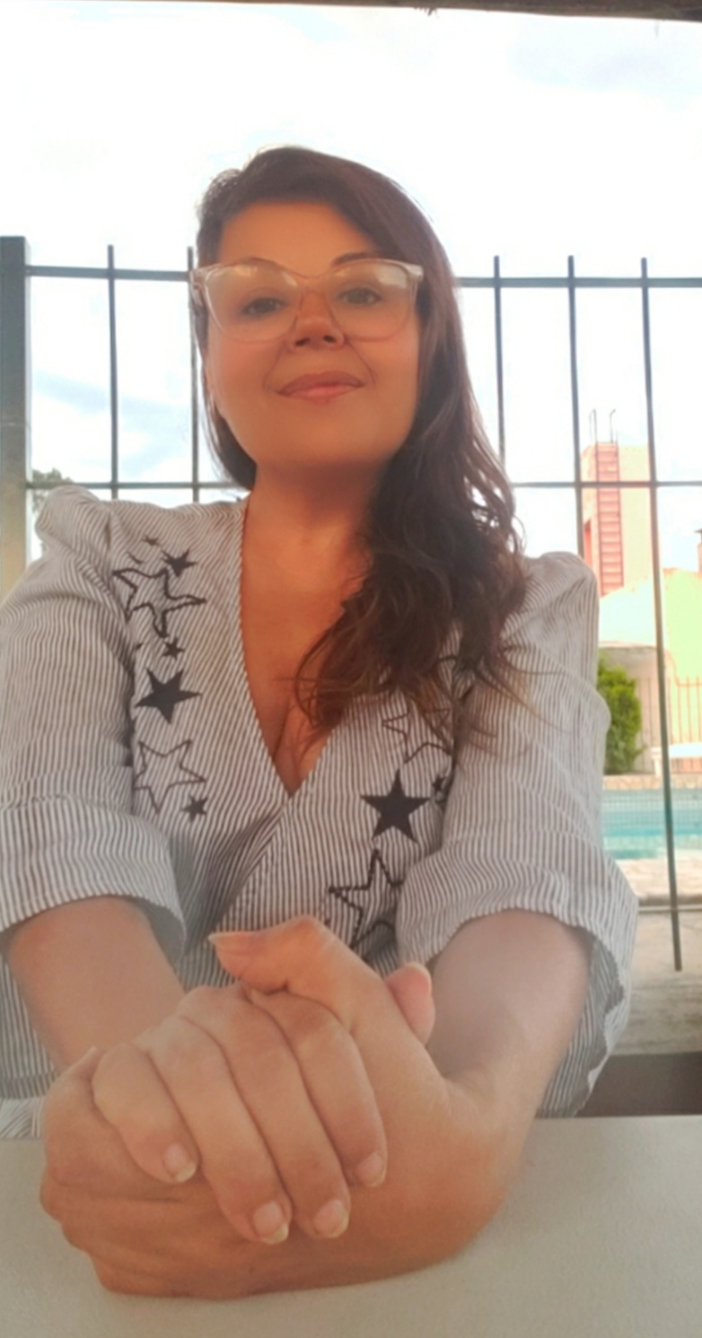 Clor. María Leticia Stella Caro