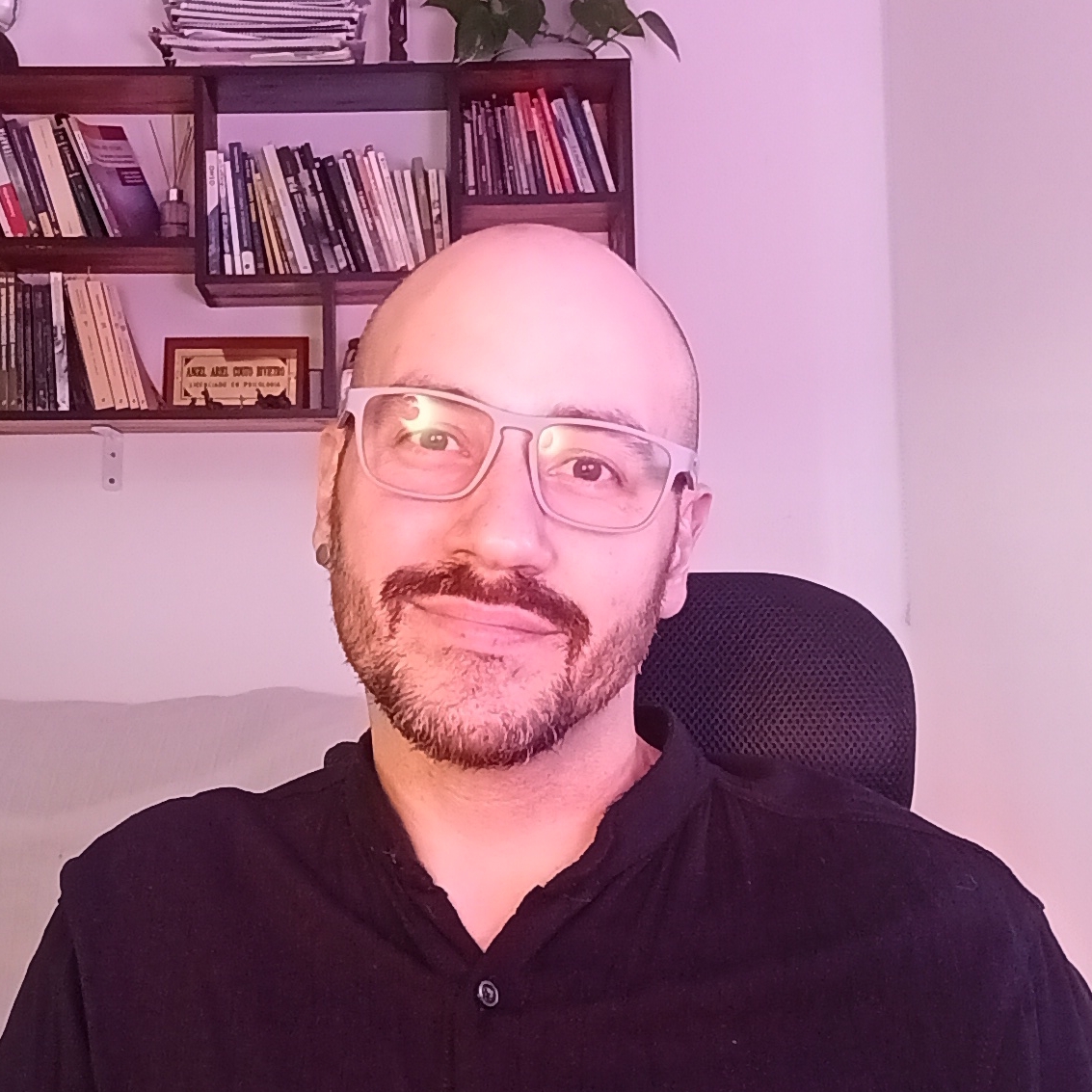 Lic. Ángel Ariel Couto Bivietro