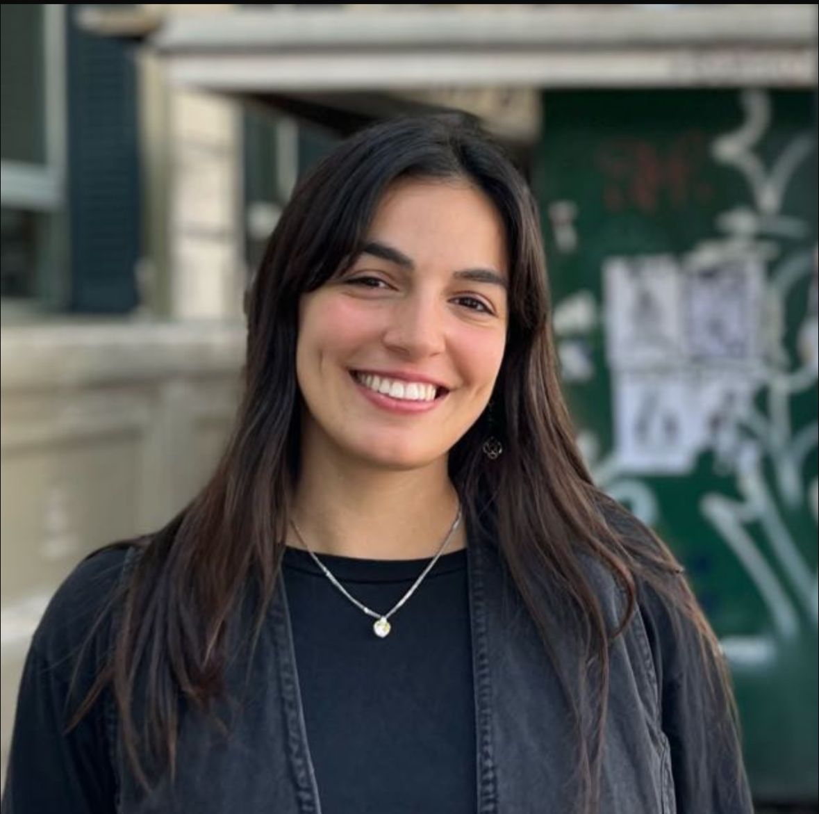 Lic. Renata Larrivey