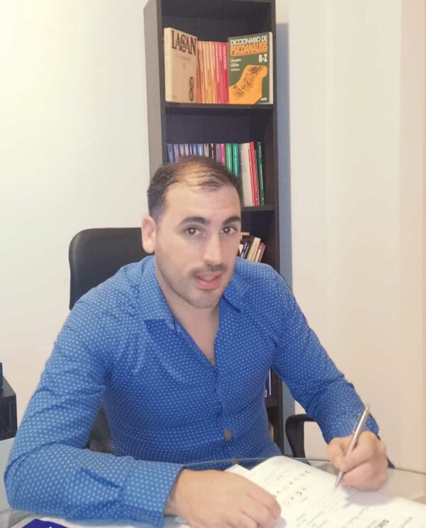 Psicólogo Nicolas Pandolfi