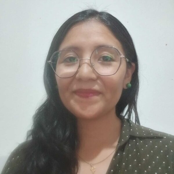 Psicóloga Gloria Rebeca Elizabeth Nieve