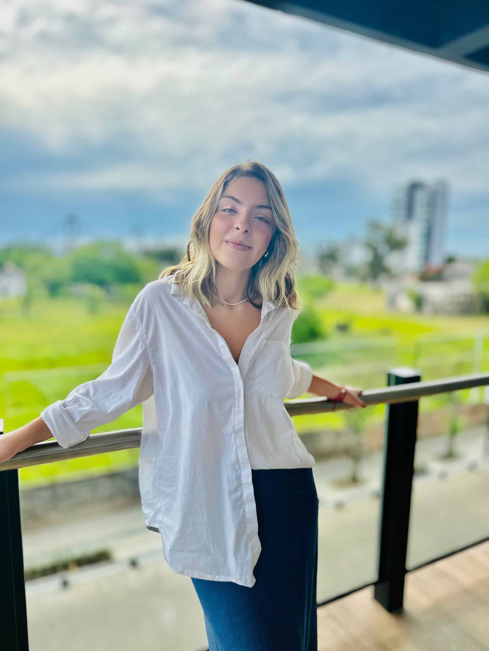 Lic.  Victoria Hanke