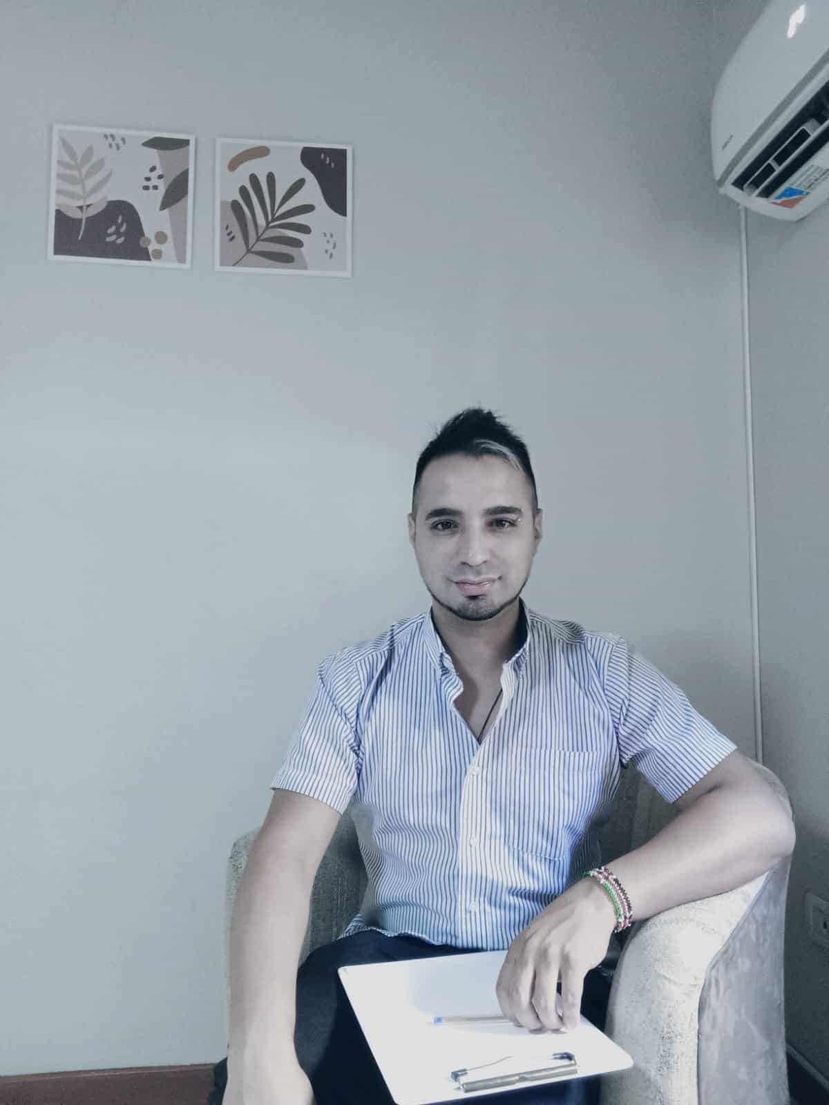 Lic. Nicolas Barbaro