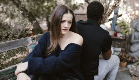 Celos en la pareja: ¿cuándo consultar a un psicólogo?