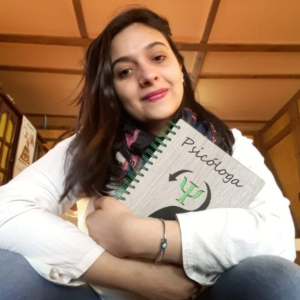 Psicóloga Adamna Mazu